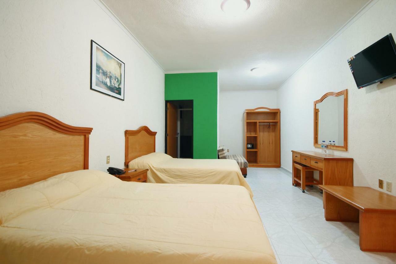 Hotel El Conquistador Monarca. Zitácuaro Eksteriør billede