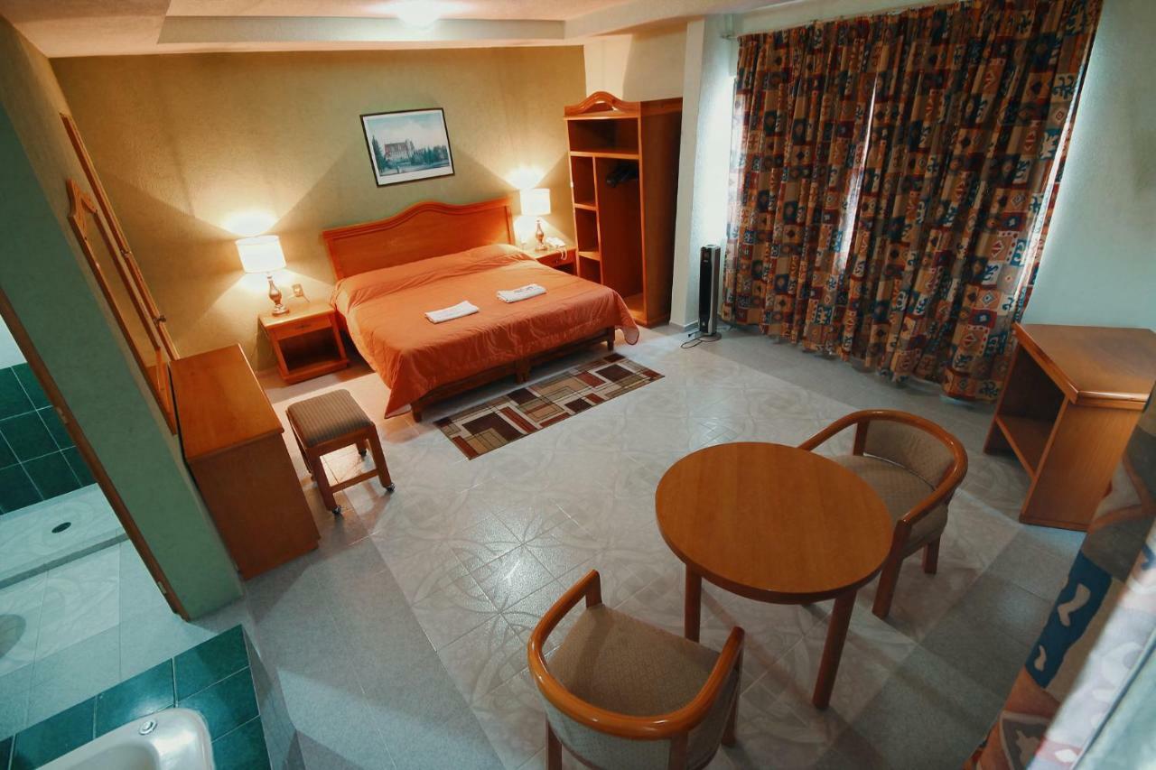 Hotel El Conquistador Monarca. Zitácuaro Eksteriør billede