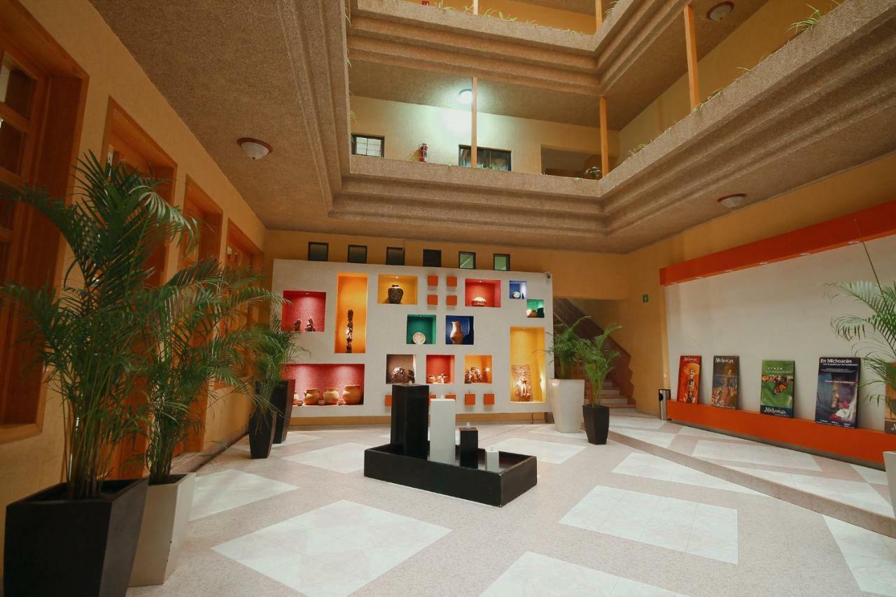 Hotel El Conquistador Monarca. Zitácuaro Eksteriør billede