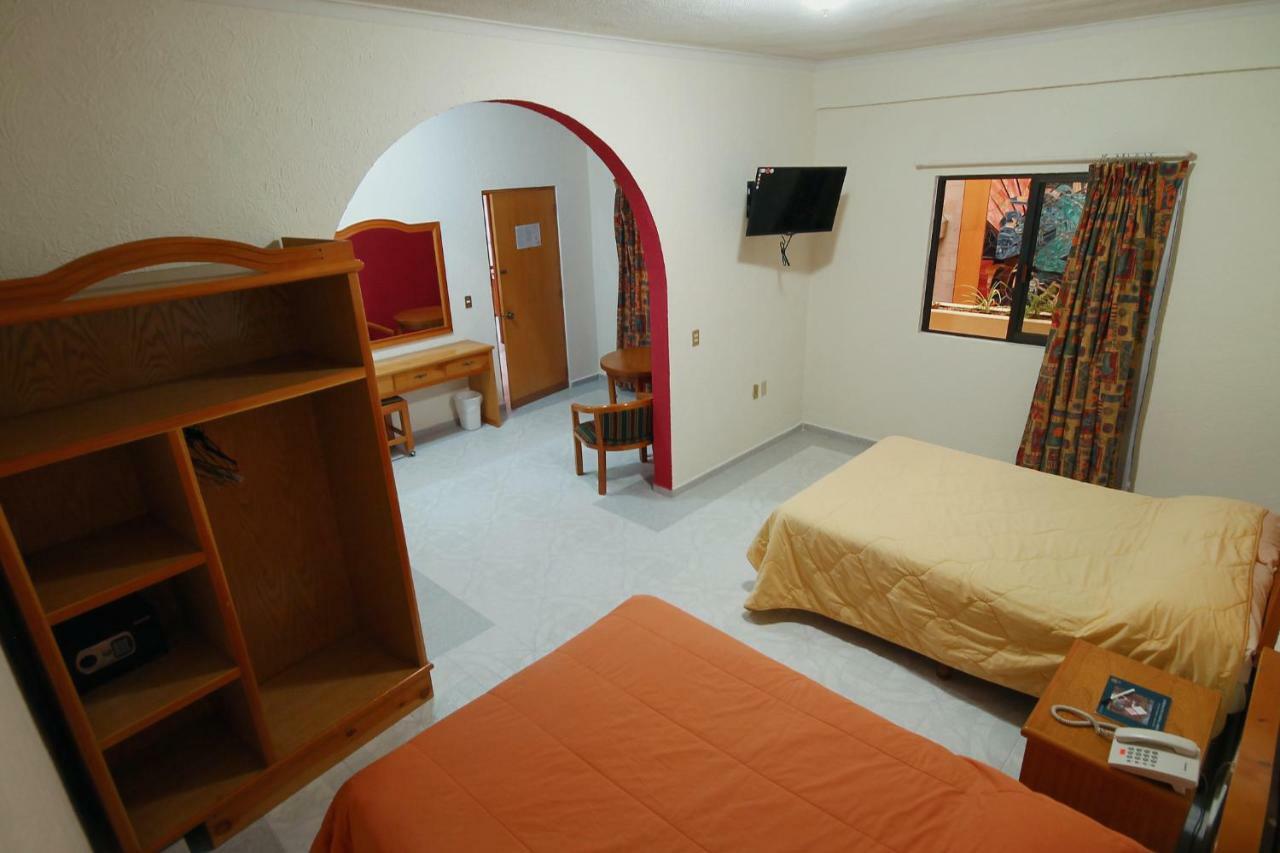 Hotel El Conquistador Monarca. Zitácuaro Eksteriør billede